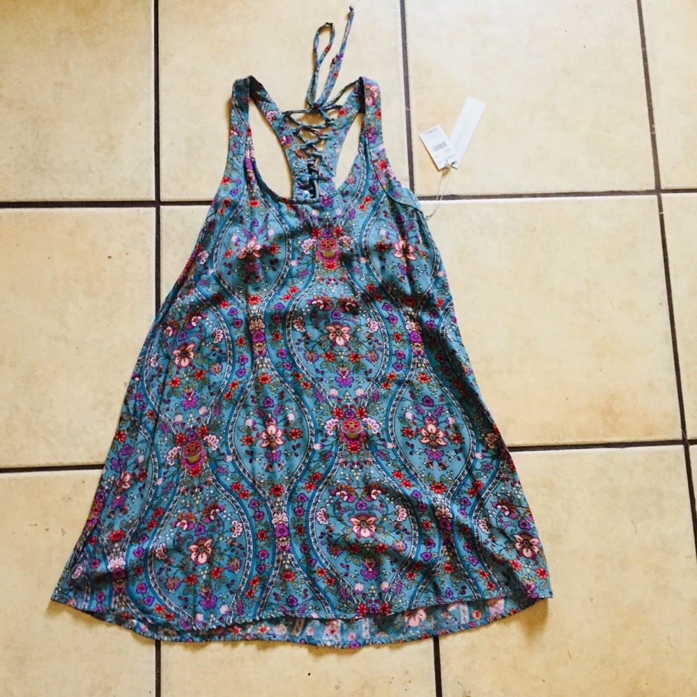 O’Neill tie back blue and pink paisley dress